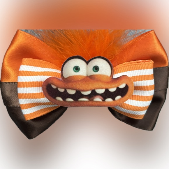 Inside Out Bow - Picture 1 of 2